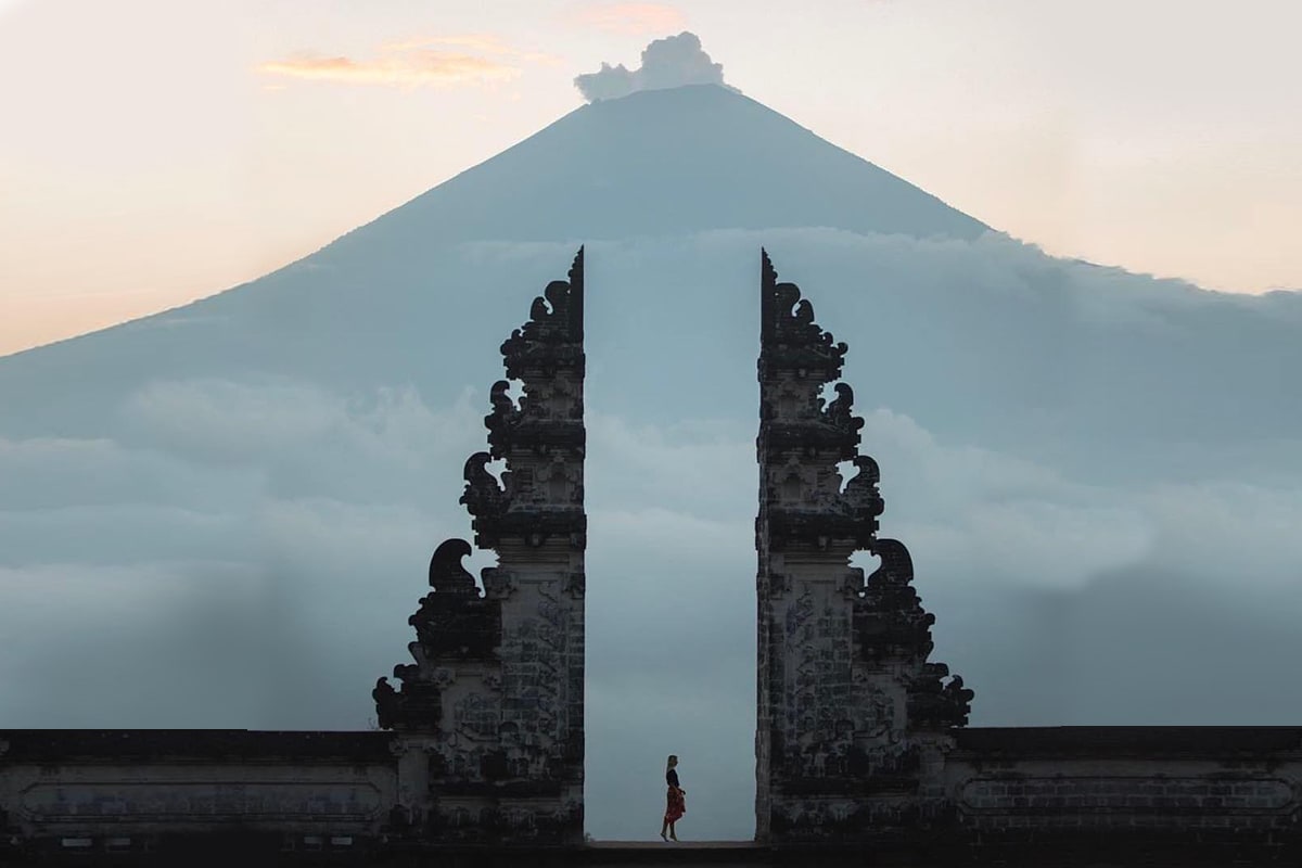 Ngurah Rai Airport Operates Normally Despite Mt. Agung Eruption