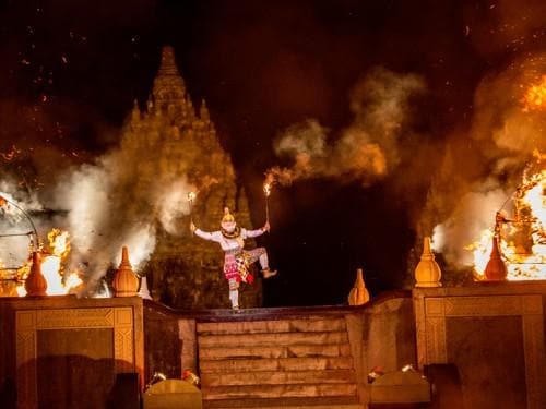 爪哇与巴厘岛有趣的哇扬皮影偶戏