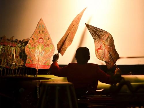 爪哇与巴厘岛有趣的哇扬皮影偶戏